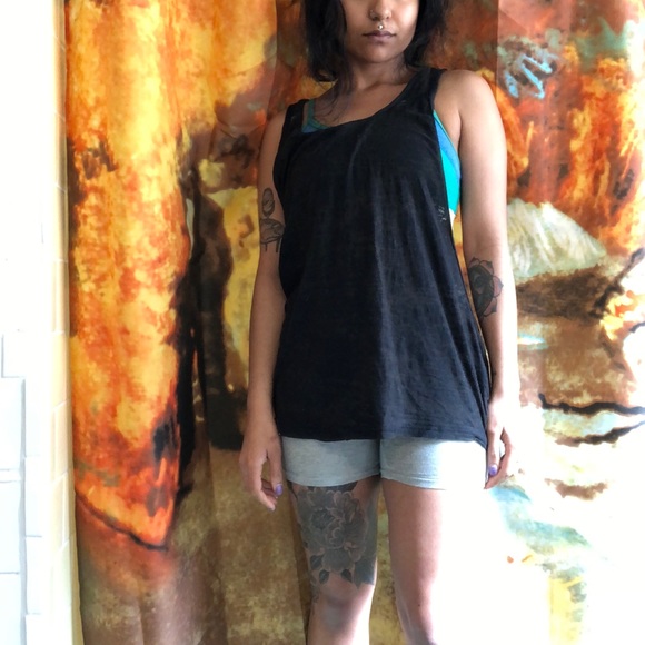 Super Low Side Cut Tank - Picture 2 of 4